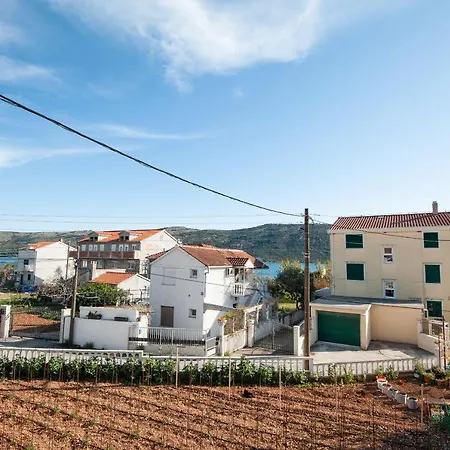 Mala Dalmacija Poljica (Trogir)